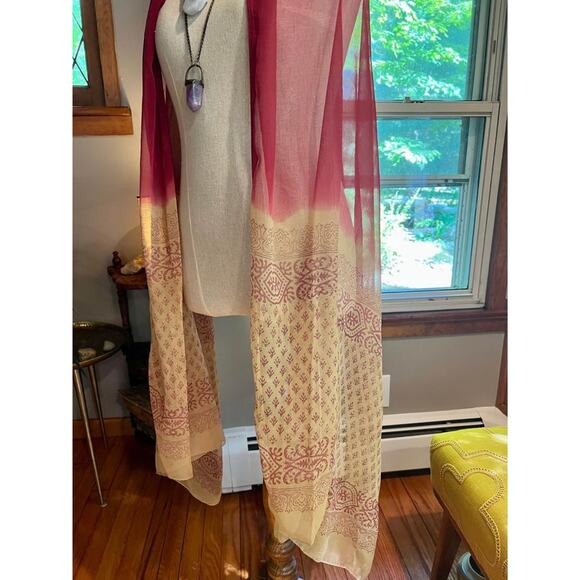 Ombre Bohemian Patterned Shawl - Picture 2 of 3